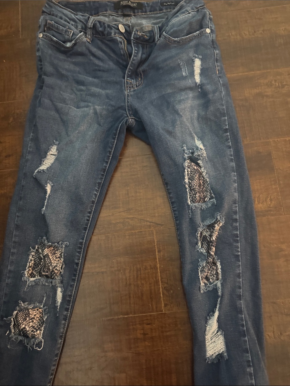 Judy Blue Medium Blue Skinny Jeans with Snake-Print Patch Inserts